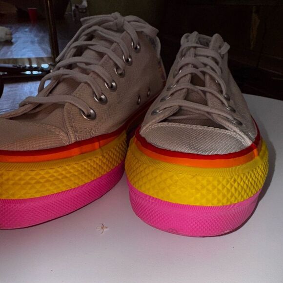 Converse All Star Rainbow Sole Low Tops 🎨
✨ - Picture 5 of 10